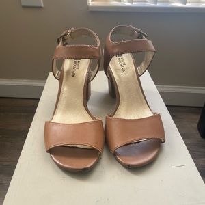 White Mountain Cognac Block-heel Sandal- Fit's Women's 7